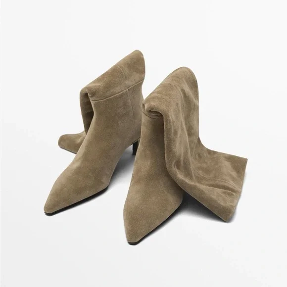 NWT. Massimo Dutti Soft Split Leather Heeled Boots. Size 11.